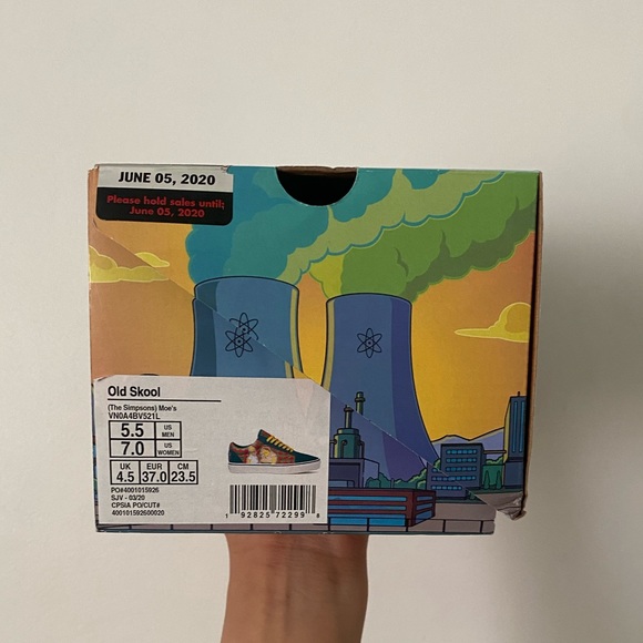 NEW- Vans x Simpsons Old Skools - Picture 5 of 5